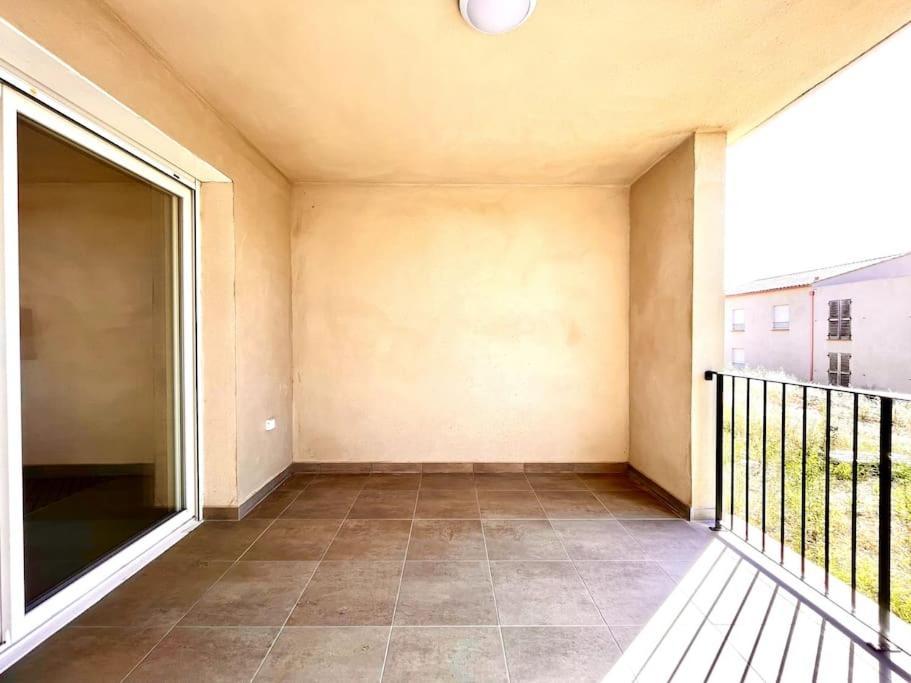 Appartement Neuf Avec Terrasse Saint-Florent  Exterior foto